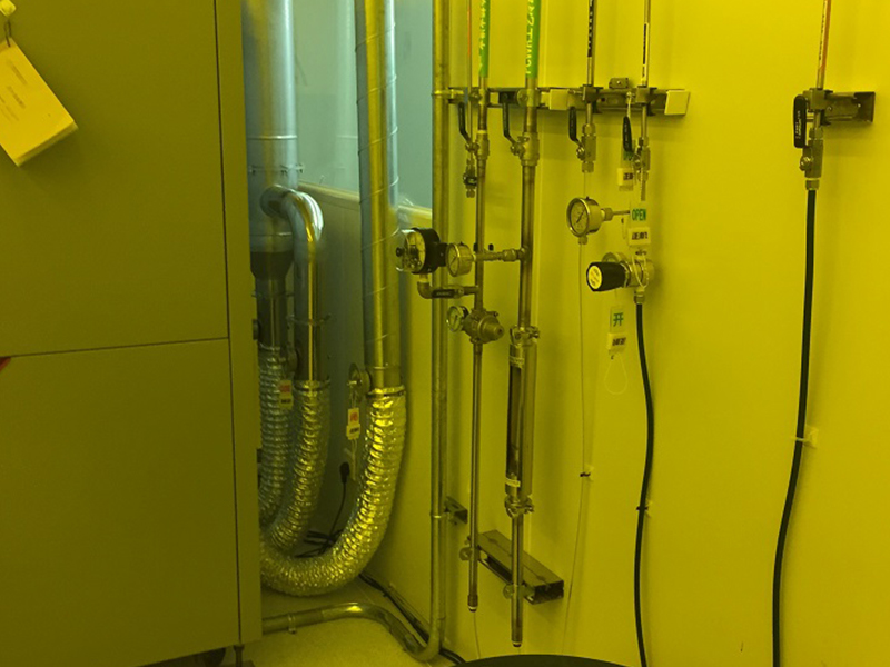 自动显影无尘室